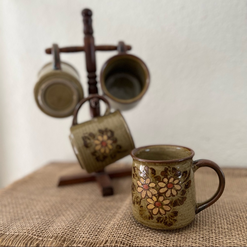 Vintage Wooden Coffee Tea Mug Tree with 4 Branch Holders